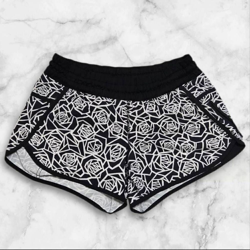Lululemon Size 6 Floral Tracker Shorts